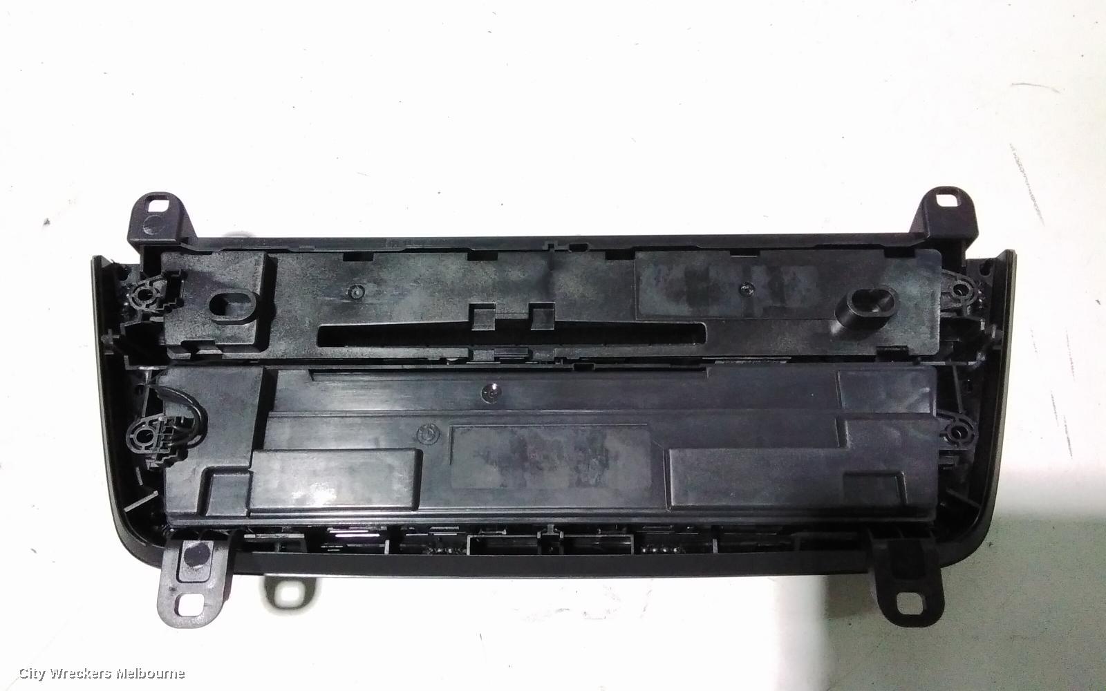 BMW 3 SERIES HEATER/AC CONTROLS, F30/F31/F34, BLACK TRIM, NON HEATED SEATS TYPE, 11/2011 - 06/2015