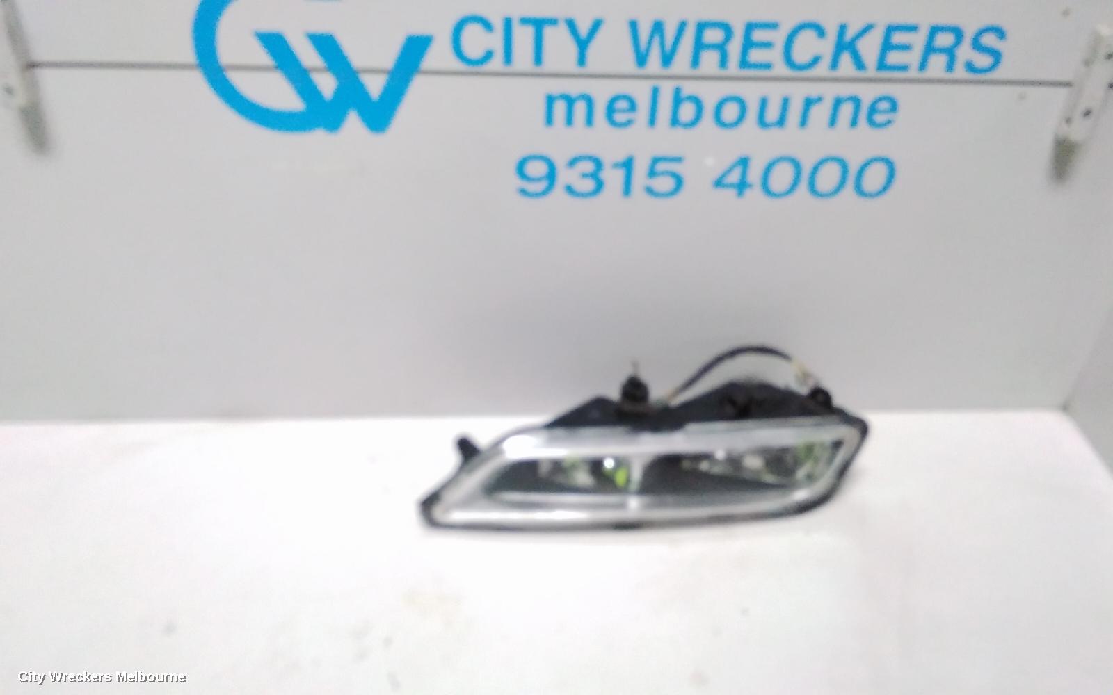 VOLKSWAGEN PASSAT RIGHT INDICATOR/FOG/SIDE, BUMPER FOGLAMP, 3C/MK6 B7, SEDAN/WAGON, NON DAYTIME RUNNING LAMP, 09/2010 - 05/2015
