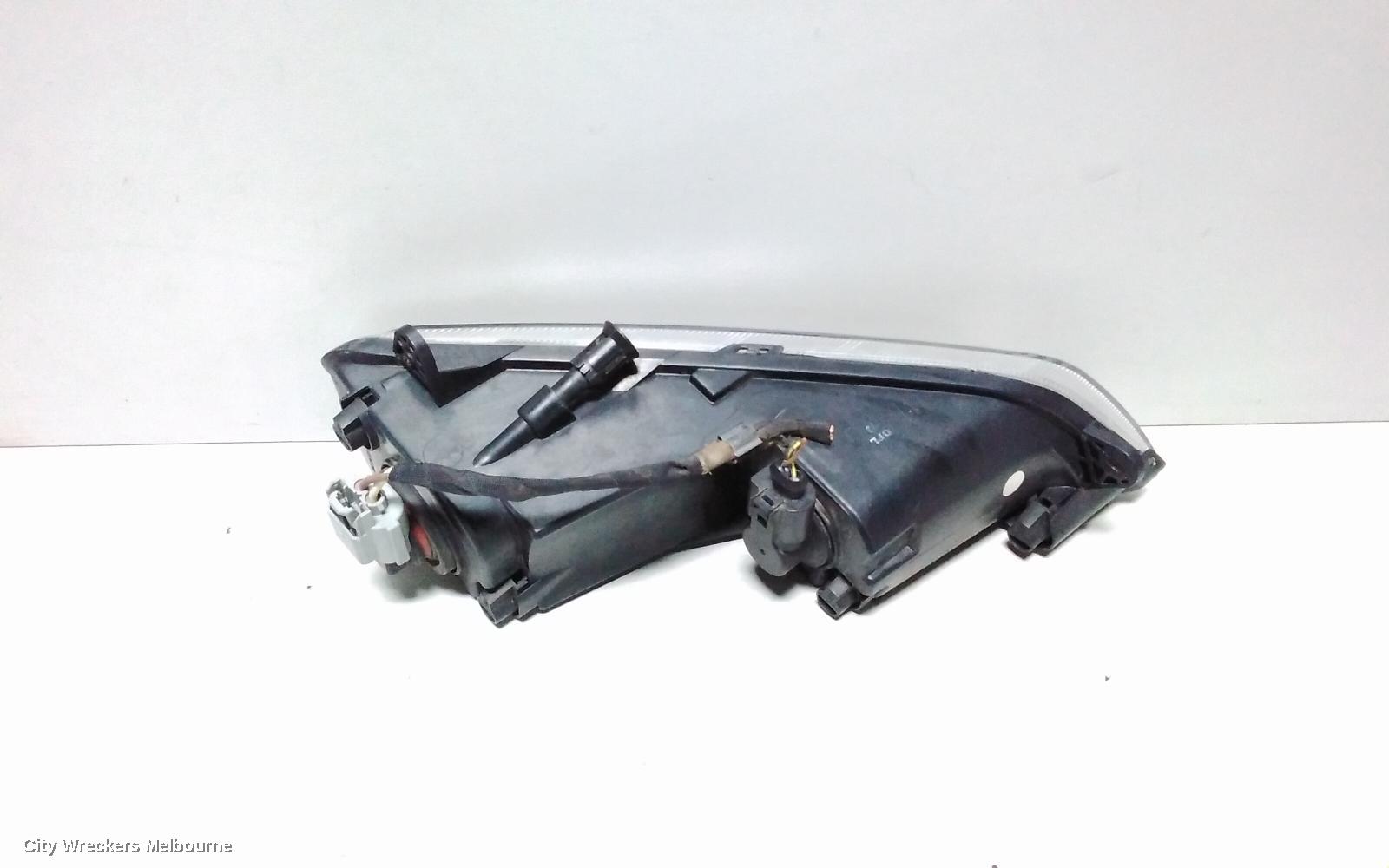 VOLKSWAGEN PASSAT RIGHT INDICATOR/FOG/SIDE, BUMPER FOGLAMP, 3C/MK6 B7, SEDAN/WAGON, NON DAYTIME RUNNING LAMP, 09/2010 - 05/2015