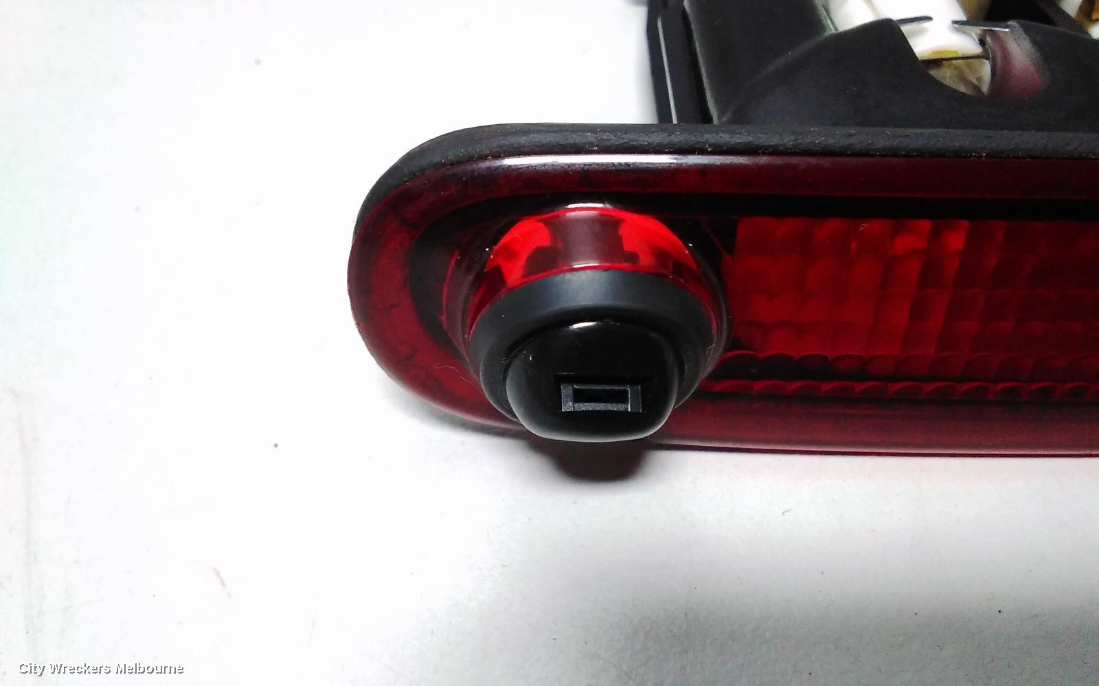 SUZUKI SWIFT HIGH LEVEL STOPLIGHT, FZ, 02/2011 - 03/2017