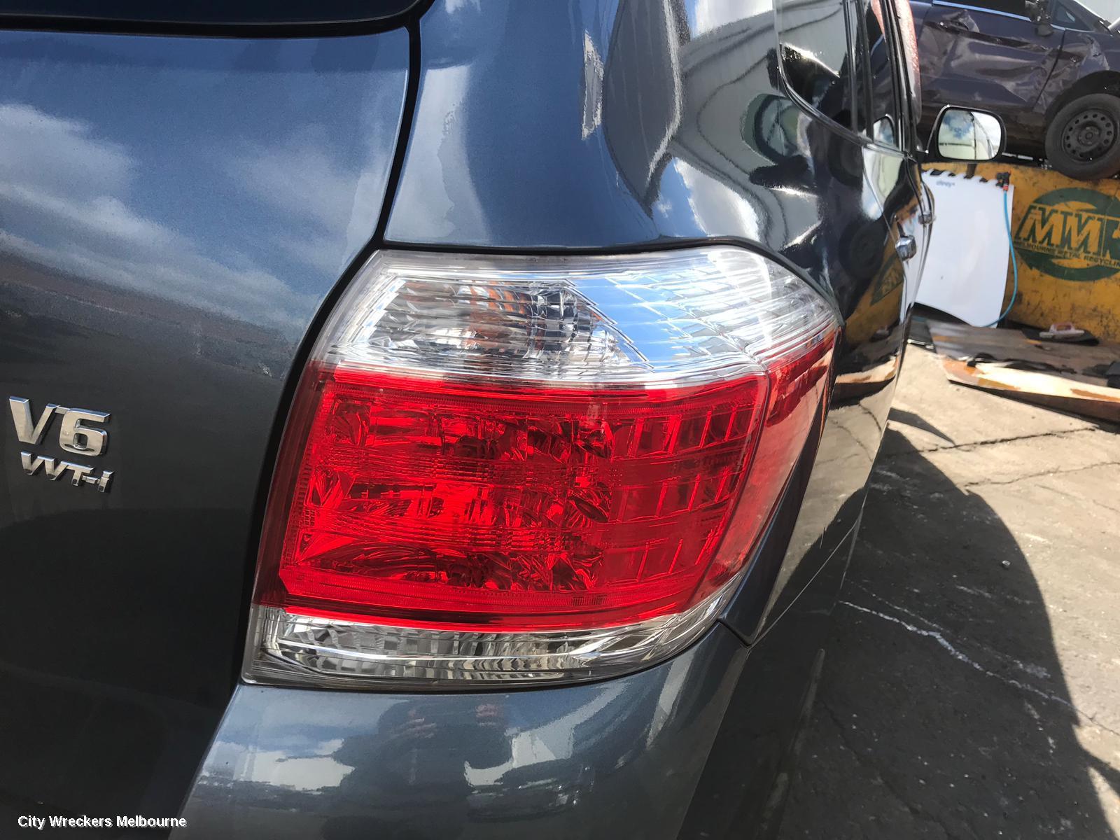 TOYOTA KLUGER RIGHT DOOR MIRROR, GSU40-GSU45, 07/2010 - 02/2014