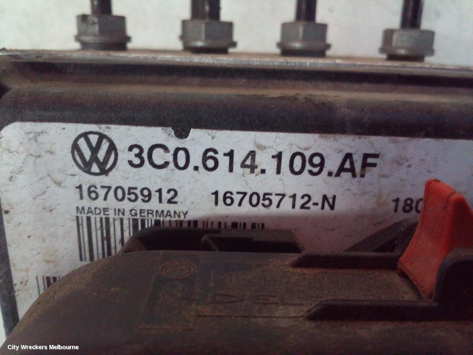 VOLKSWAGEN PASSAT ABS PUMP/MODULATOR, 3C/MK6 B6-B7, ON MODULE P/N 3C0614109AF, 03/2006 - 05/2015