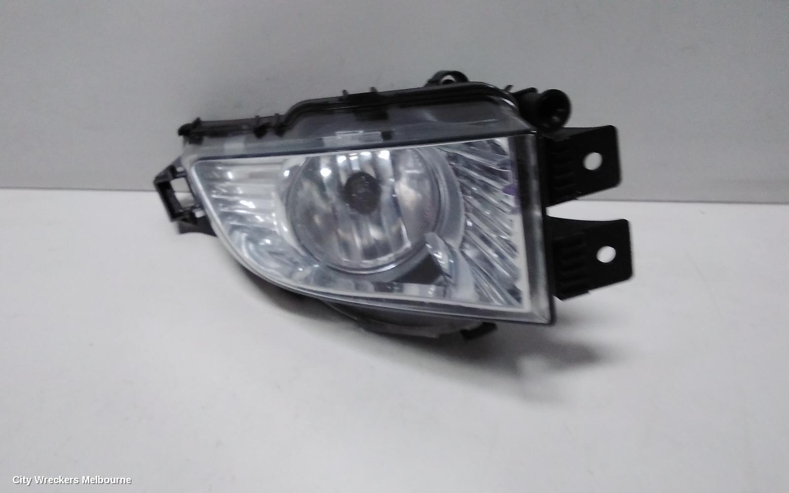 OPEL INSIGNIA LEFT INDICATOR/FOG/SIDE, BUMPER FOGLAMP, IN, 09/2012 - 12/2013