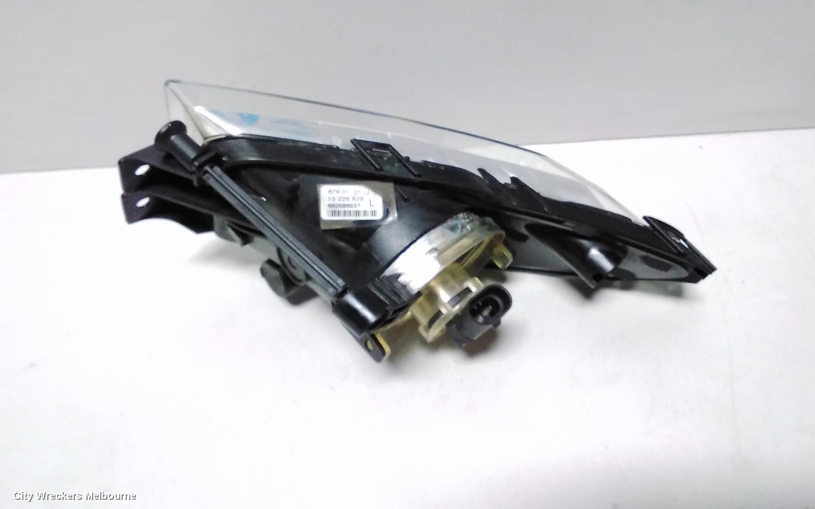 OPEL INSIGNIA LEFT INDICATOR/FOG/SIDE, BUMPER FOGLAMP, IN, 09/2012 - 12/2013