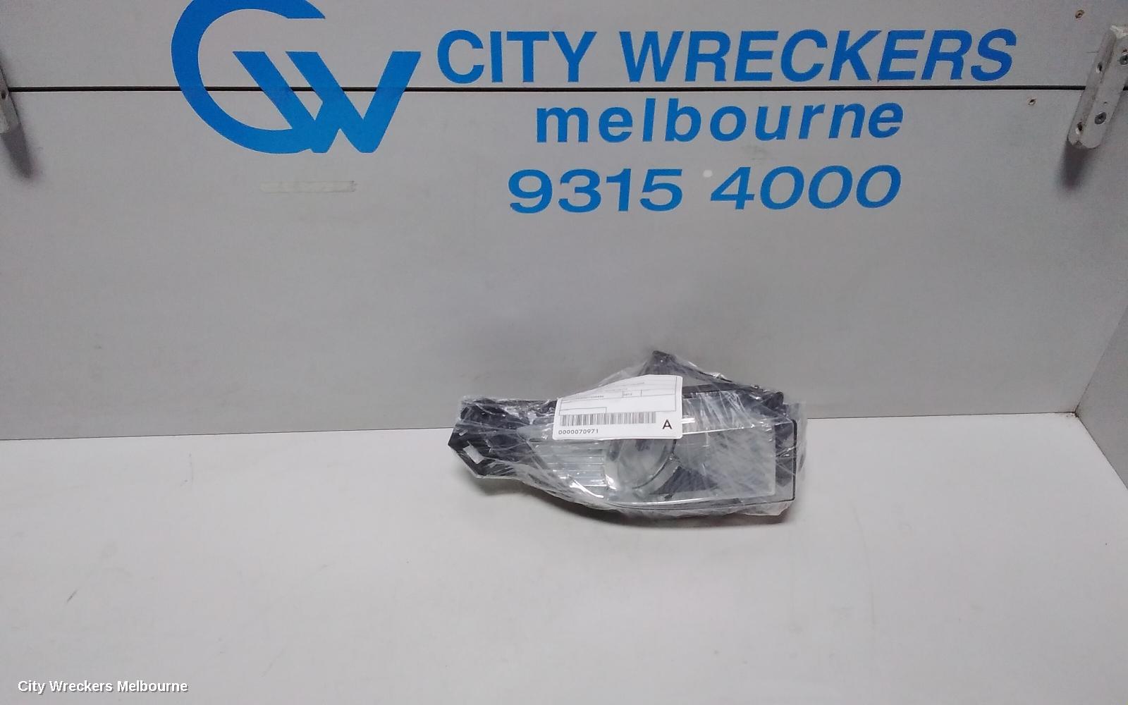OPEL INSIGNIA LEFT INDICATOR/FOG/SIDE, BUMPER FOGLAMP, IN, 09/2012 - 12/2013