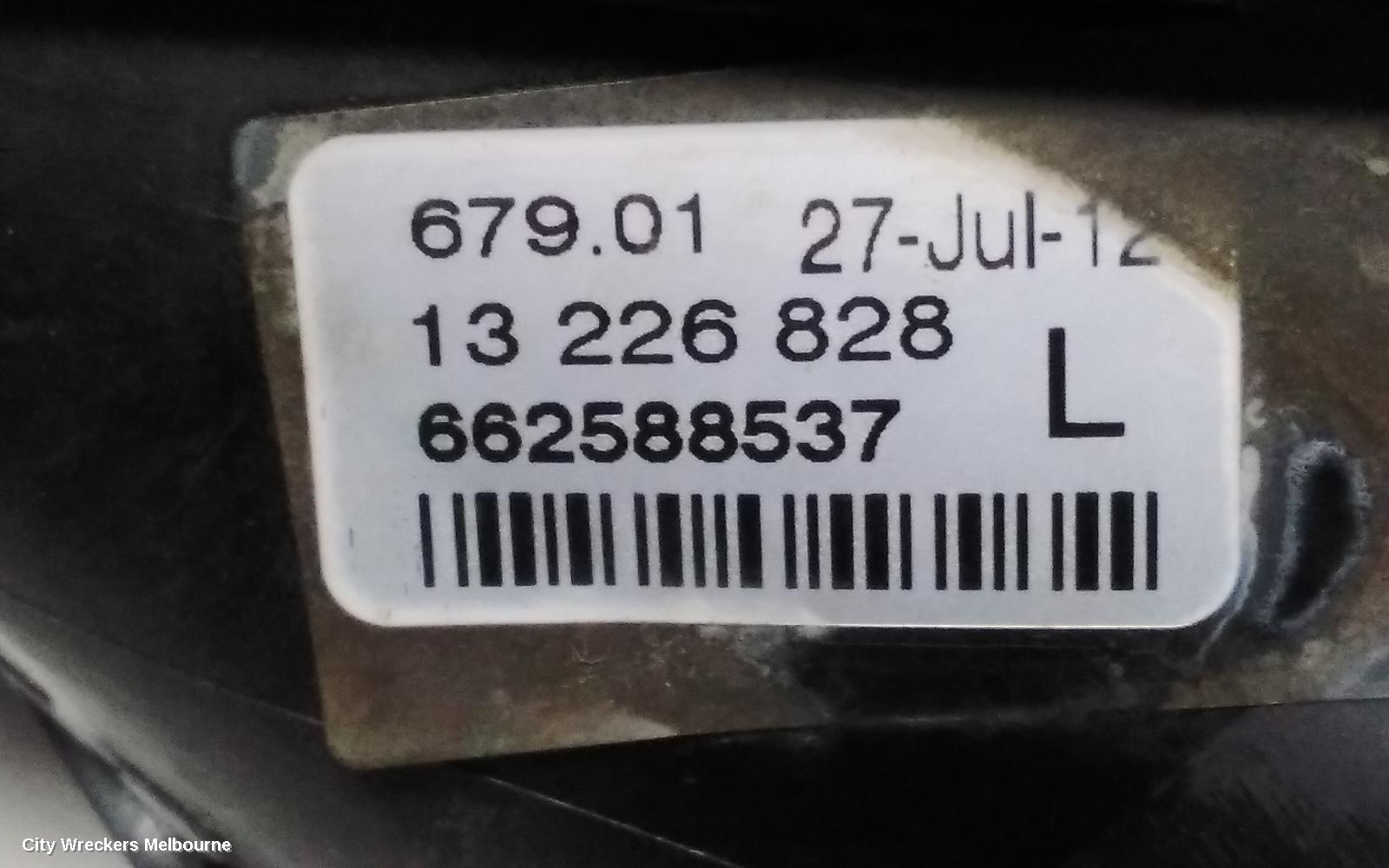 OPEL INSIGNIA LEFT INDICATOR/FOG/SIDE, BUMPER FOGLAMP, IN, 09/2012 - 12/2013