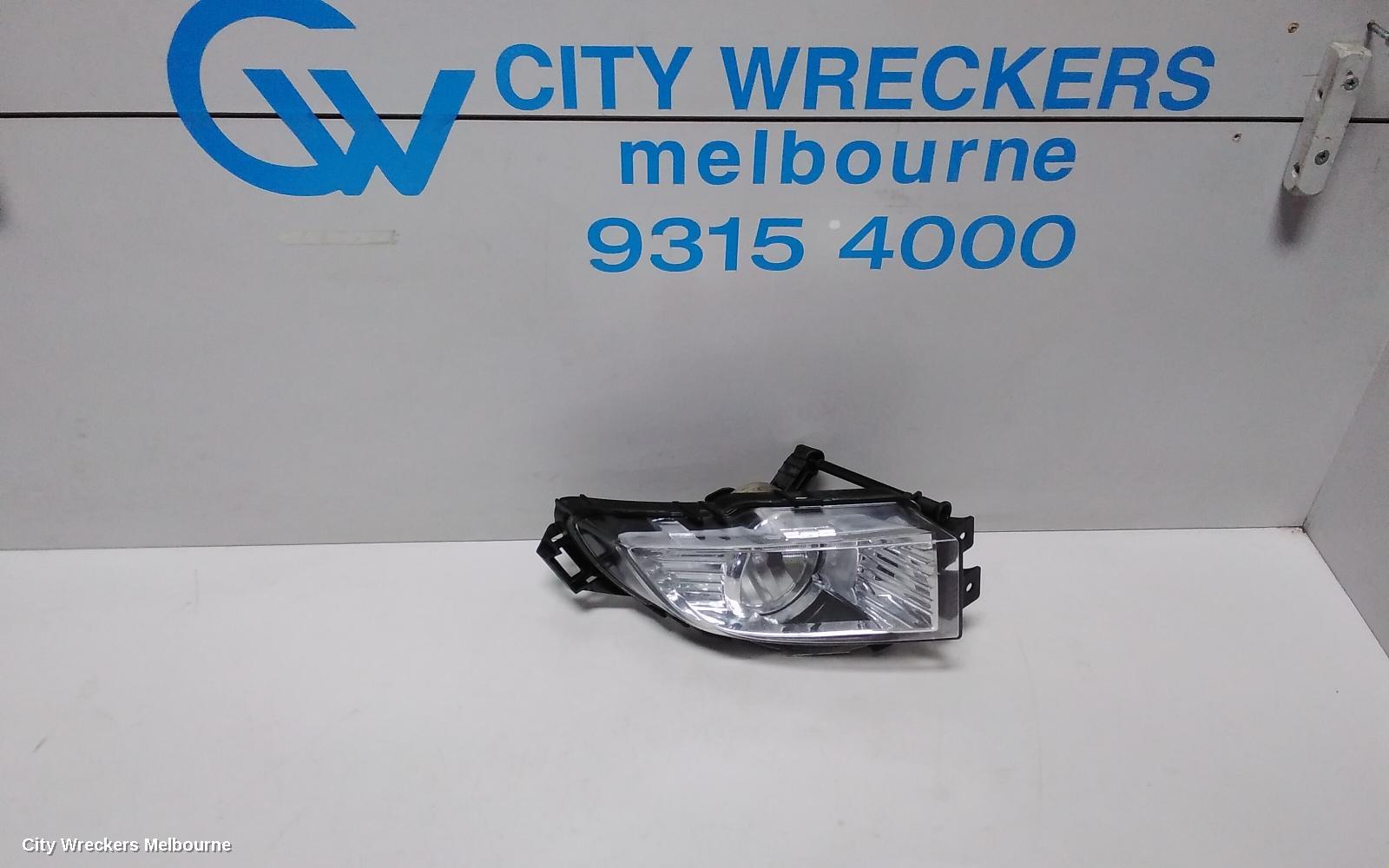 OPEL INSIGNIA LEFT INDICATOR/FOG/SIDE, BUMPER FOGLAMP, IN, 09/2012 - 12/2013