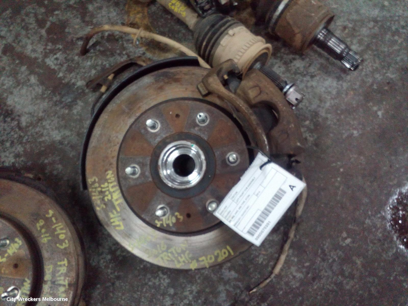 MITSUBISHI TRITON LEFT FRONT HUB ASSEMBLY, ML-MQ, 4WD, ABS TYPE, 07/2006 - 10/2018