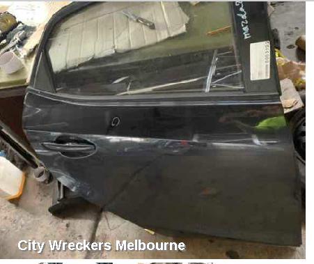 MAZDA 2 RIGHT REAR DOOR, HATCH, DE SERIES, 09/2007 - 09/2014