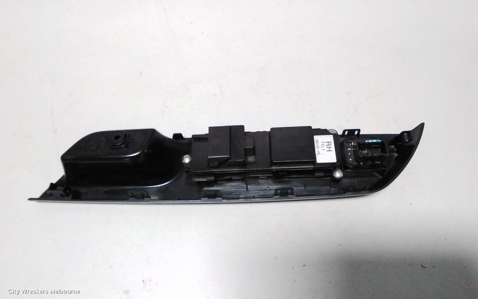 SUZUKI SWIFT PWR DR WIND SWITCH, RH FRONT (MASTER SWITCH), FZ, 18 PIN TYPE, 08/2010 - 03/2017