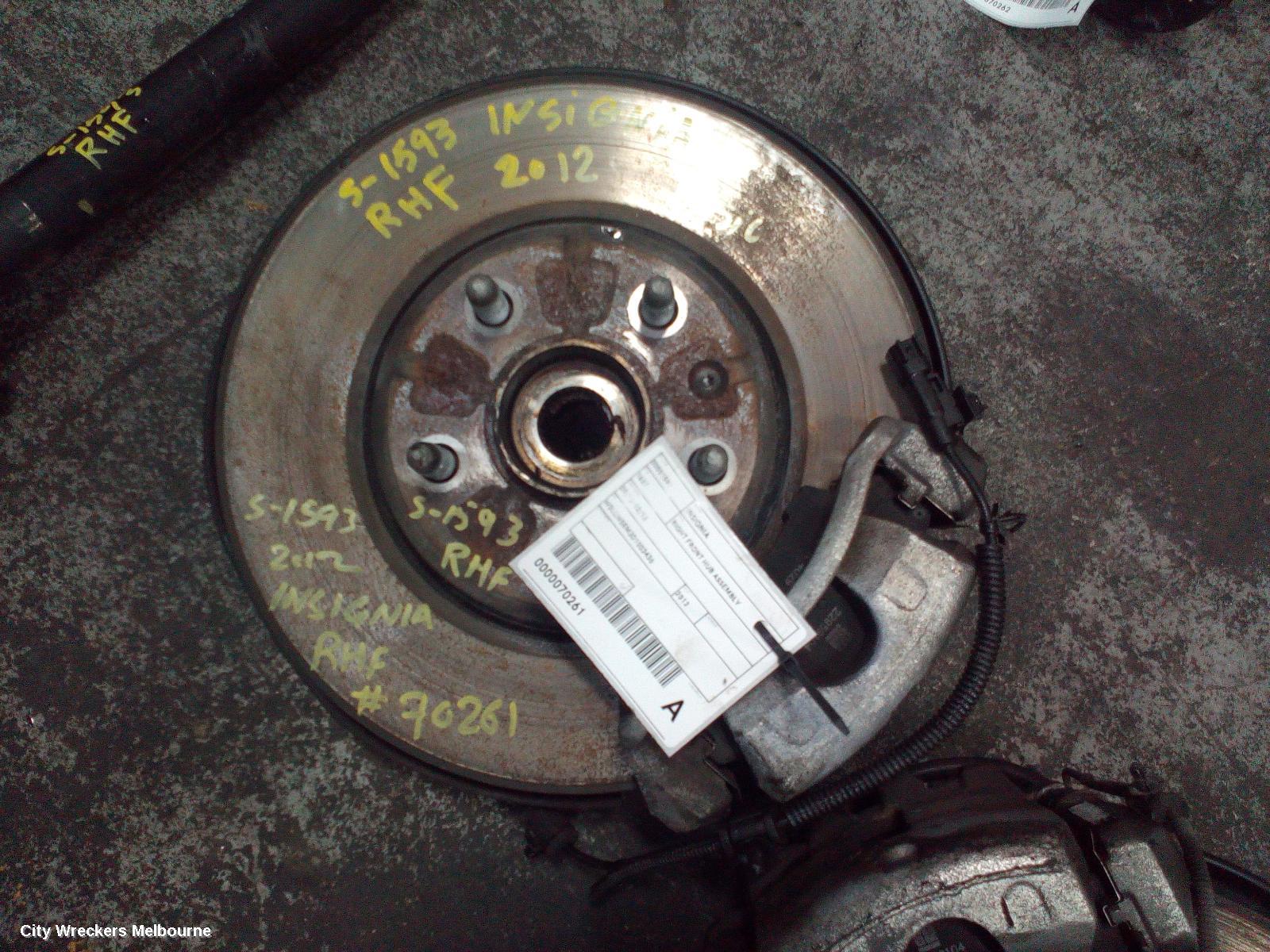 OPEL INSIGNIA RIGHT FRONT HUB ASSEMBLY, 09/2012 - 12/2013
