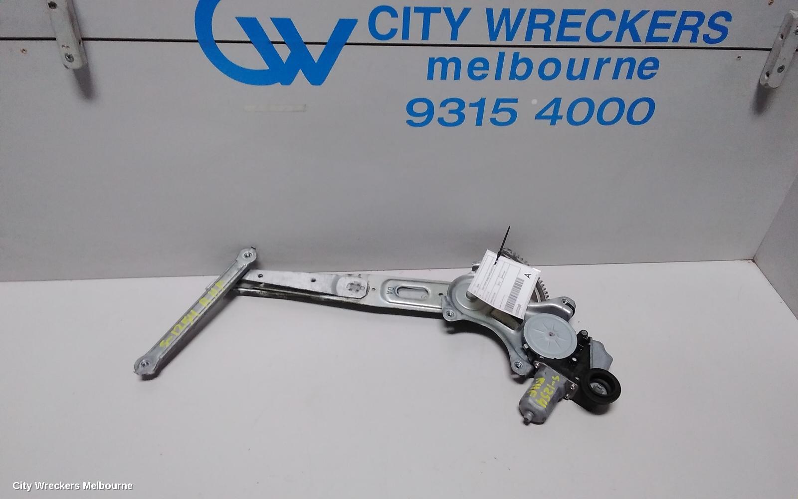 TOYOTA RAV4 RIGHT FRONT WINDOW REG/MOTOR, XA40, 12/2012 - 11/2018