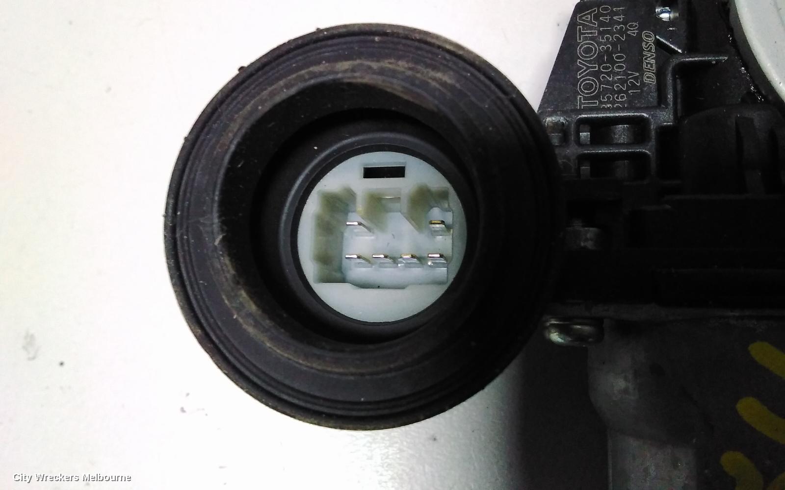 TOYOTA RAV4 LEFT FRONT WINDOW REG/MOTOR, XA40, 12/2012 - 11/2018