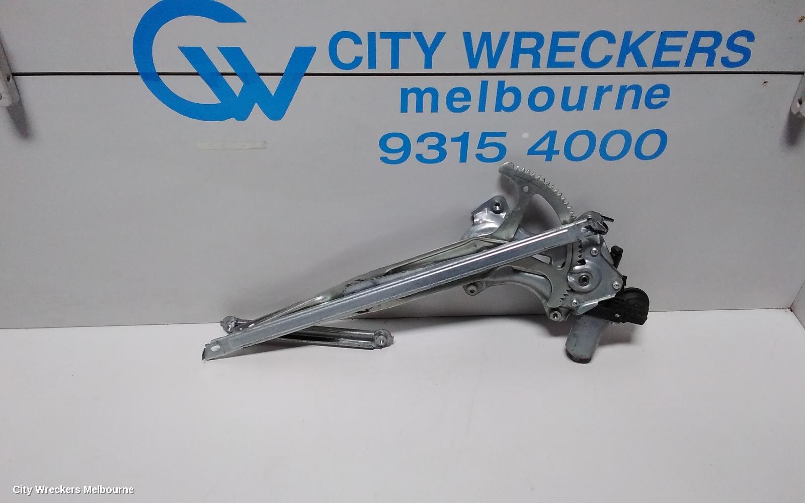 TOYOTA RAV4 LEFT FRONT WINDOW REG/MOTOR, XA40, 12/2012 - 11/2018