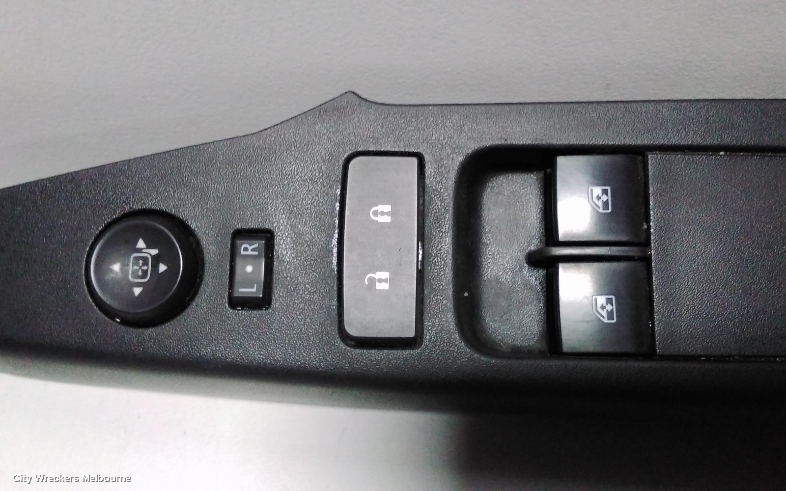 HOLDEN ASTRA PWR DR WIND SWITCH, RH FRONT (MASTER SWITCH), BK-BL, 5DR HATCH/SEDAN, 09/2016 - 12/2020