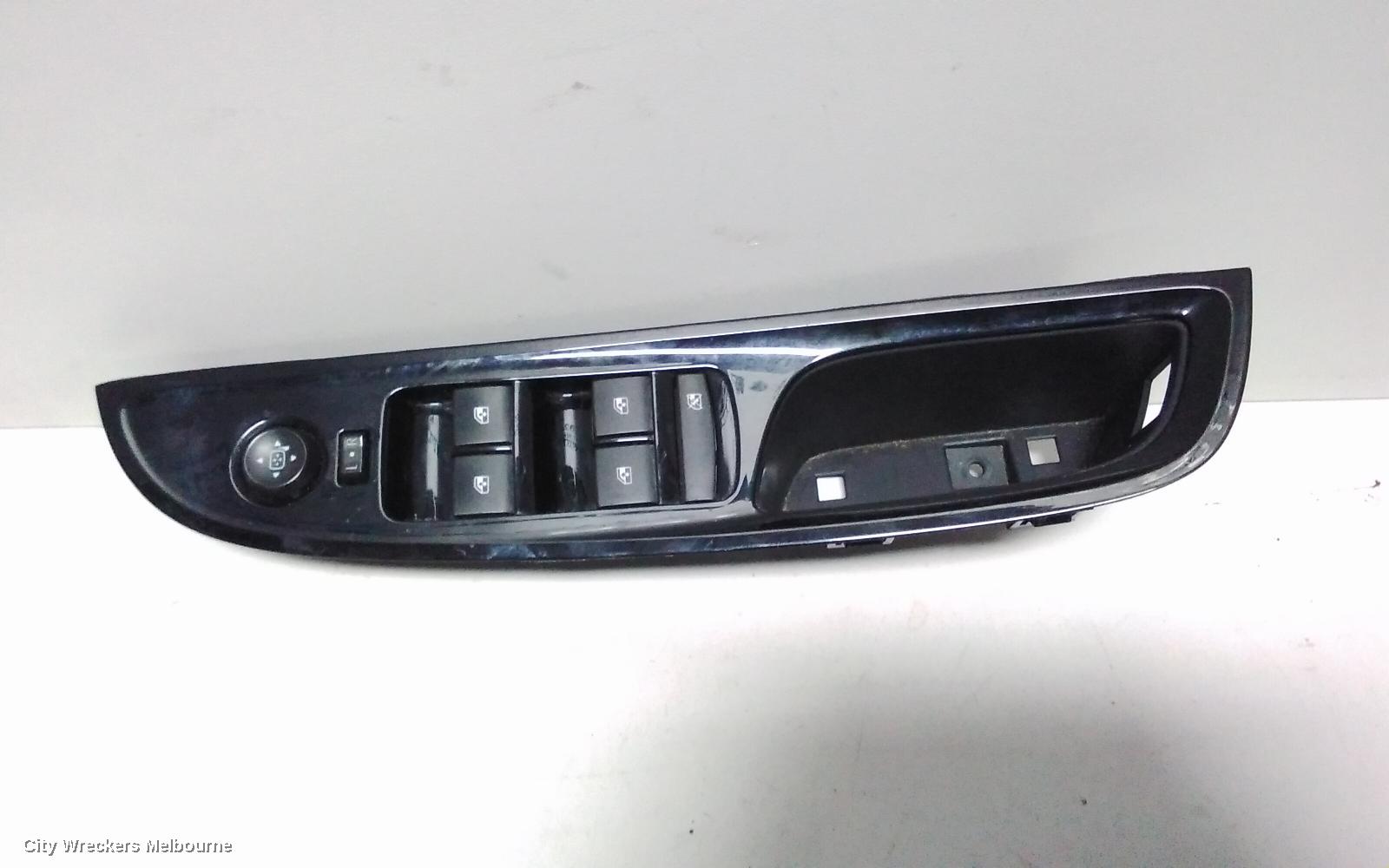 HOLDEN COMMODORE PWR DR WIND SWITCH, RH FRONT (MASTER SWITCH), VF, BLACK, 4 SWITCH TYPE, 05/2013 - 12/2017