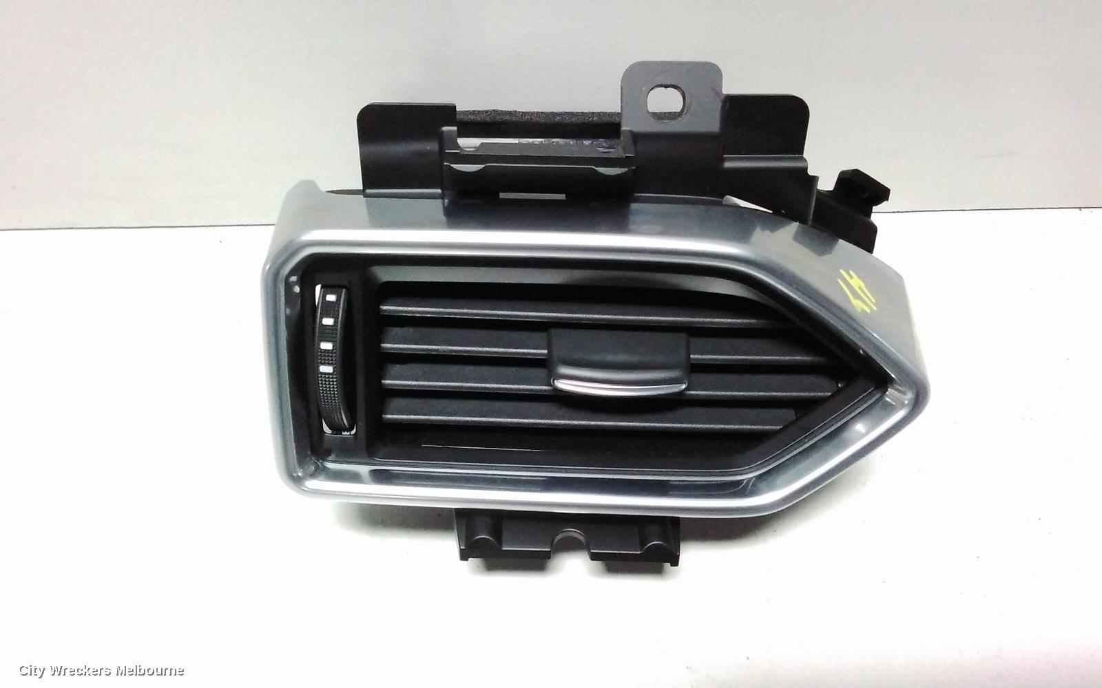 MAZDA CX5, KF, 02/2017 - 03/2026, AIRVENT LFET: 70414