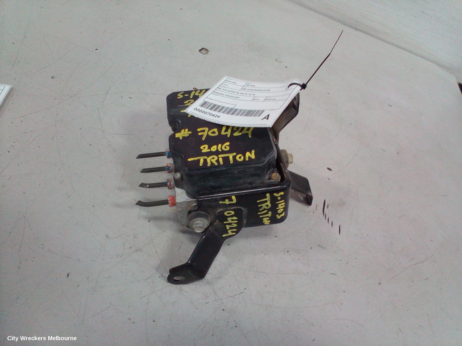 MITSUBISHI TRITON ABS PUMP/MODULATOR, MQ, P/N 4670A975, 04/2015 - 10/2018