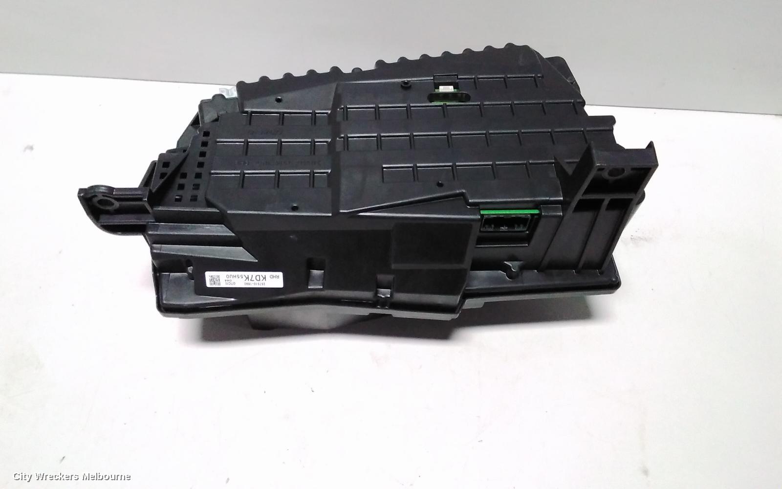 MAZDA CX5 INSTRUMENT CLUSTER, HEAD UP DISPLAY, NON POP UP TYPE, KF, 02/2017 ONWARDS