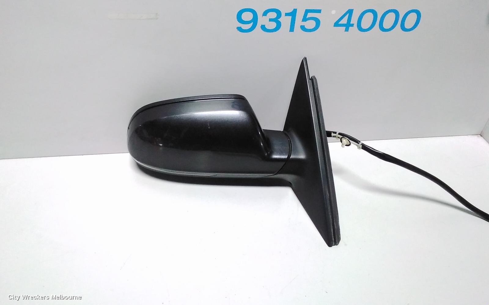 AUDI A4 RIGHT DOOR MIRROR, B8 8K, A4, MANUAL FOLD, NO LANE CHANGE ASSIST TYPE, 1 PLUG (6 WIRE), 02/2008 - 05/2009