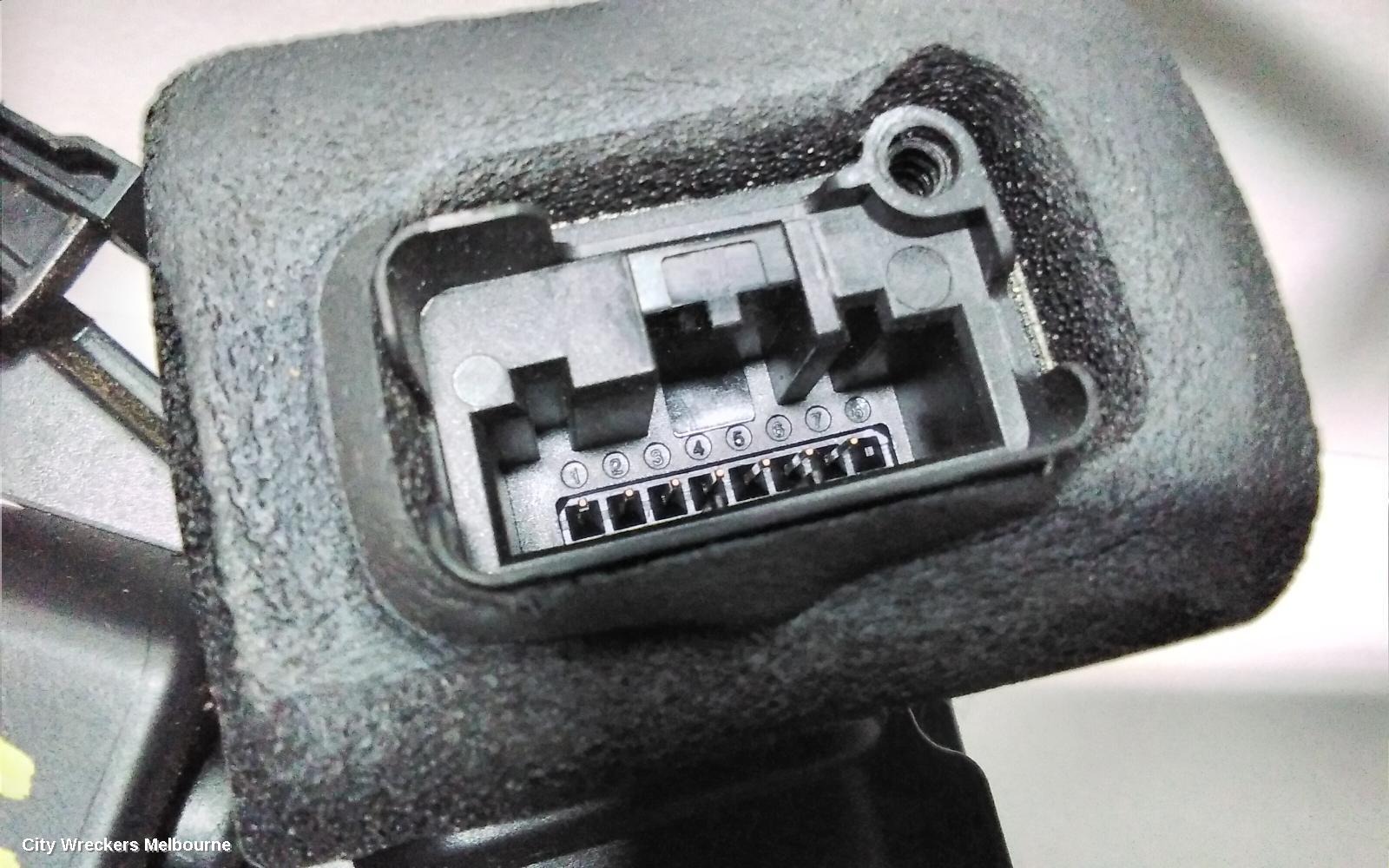 VOLKSWAGEN POLO DOOR/BOOT/GATE LOCK, RIGHT FRONT DOOR LOCK, 6R, P/N 5K2837016E, 05/2010 - 09/2017