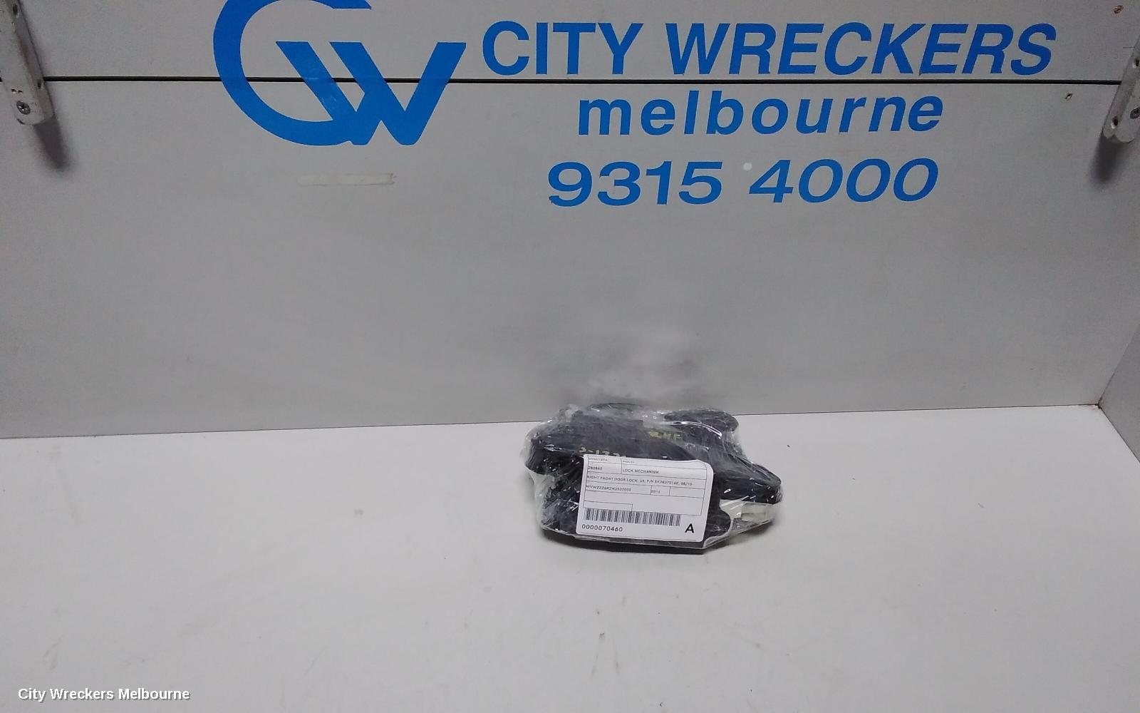 VOLKSWAGEN POLO DOOR/BOOT/GATE LOCK, RIGHT FRONT DOOR LOCK, 6R, P/N 5K2837016E, 05/2010 - 09/2017