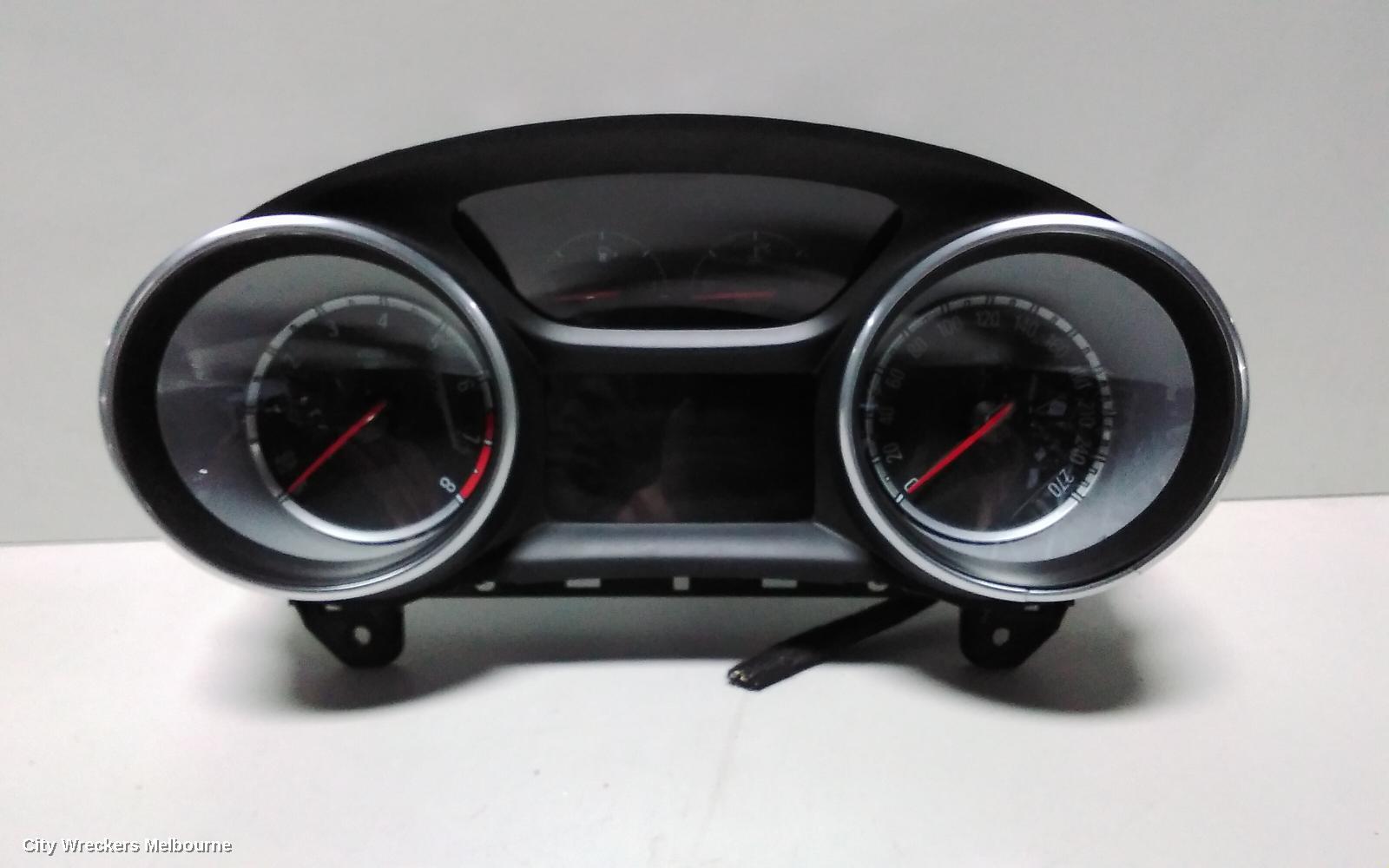 HOLDEN COMMODORE INSTRUMENT CLUSTER, INSTRUMENT CLUSTER, AUTO T/M, PETROL, ZB, 10/2017 - 12/2020