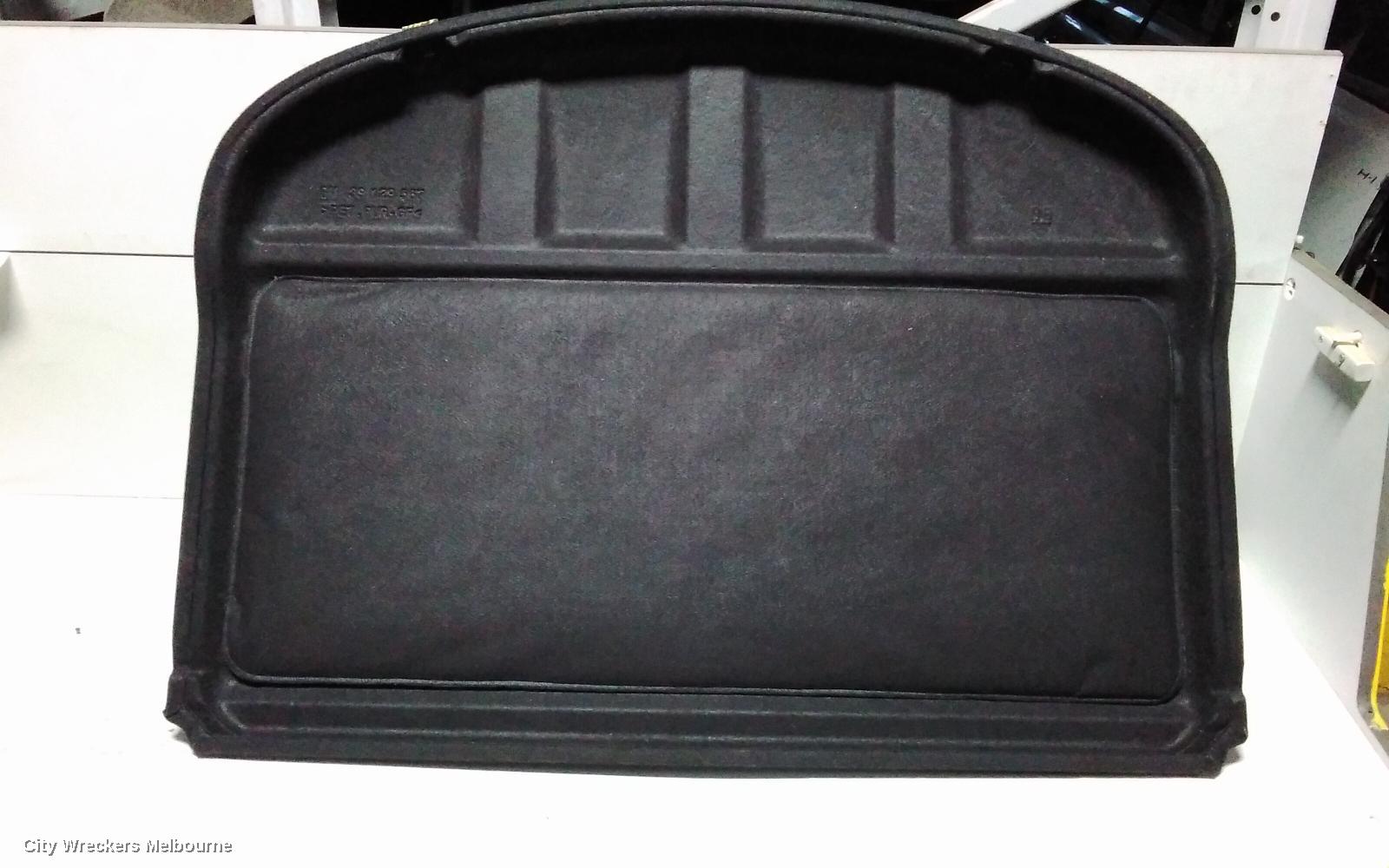 HOLDEN COMMODORE PARCEL SHELF CARGO BLIND, ZB, HATCH, PARCEL SHELF, 10/2017 - 12/2020
