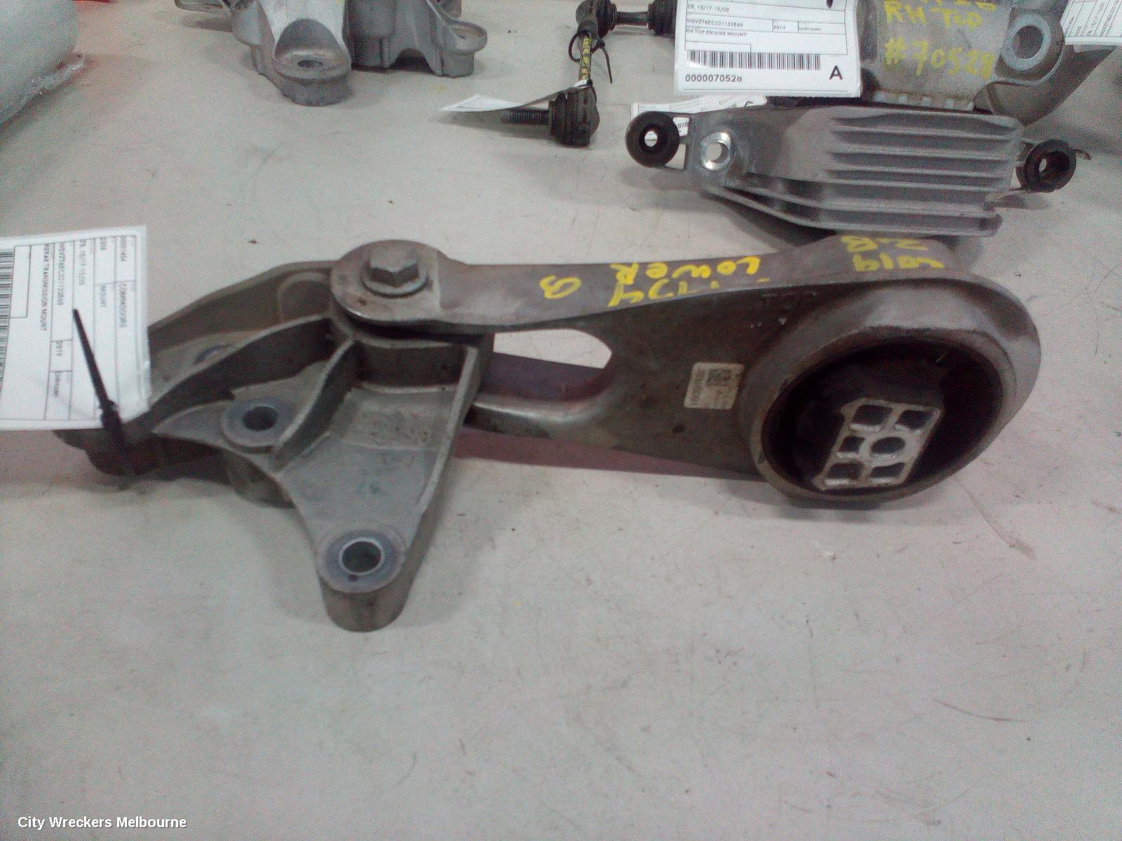 HOLDEN COMMODORE MOUNT, ZB, 10/2017 - 12/2020