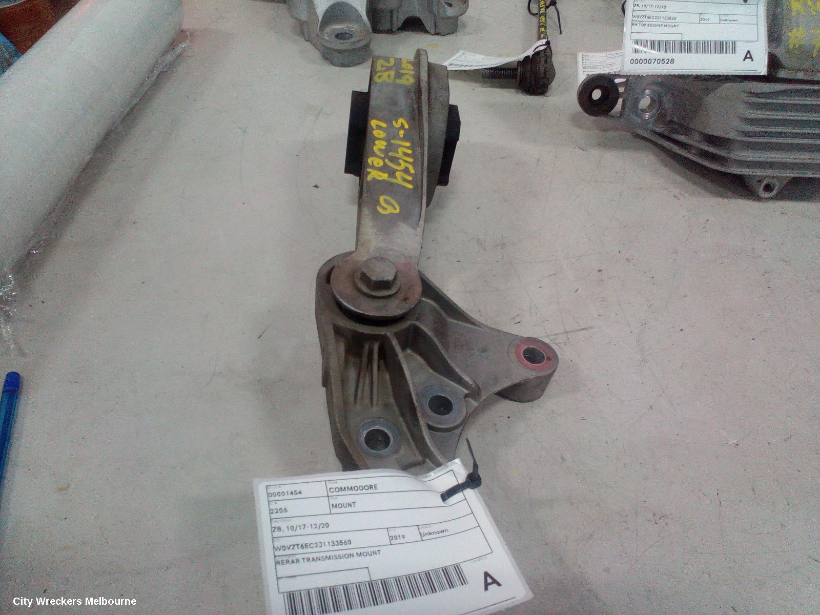 HOLDEN COMMODORE MOUNT, ZB, 10/2017 - 12/2020