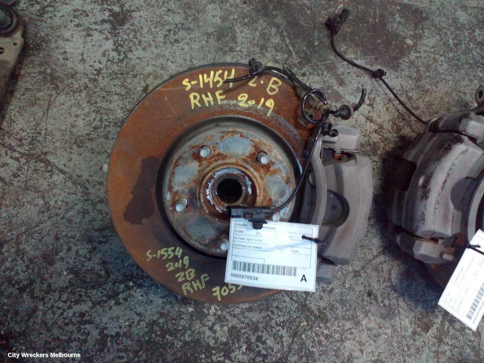 HOLDEN COMMODORE RIGHT FRONT HUB ASSEMBLY, ZB, FWD, 10/2017 - 12/2020