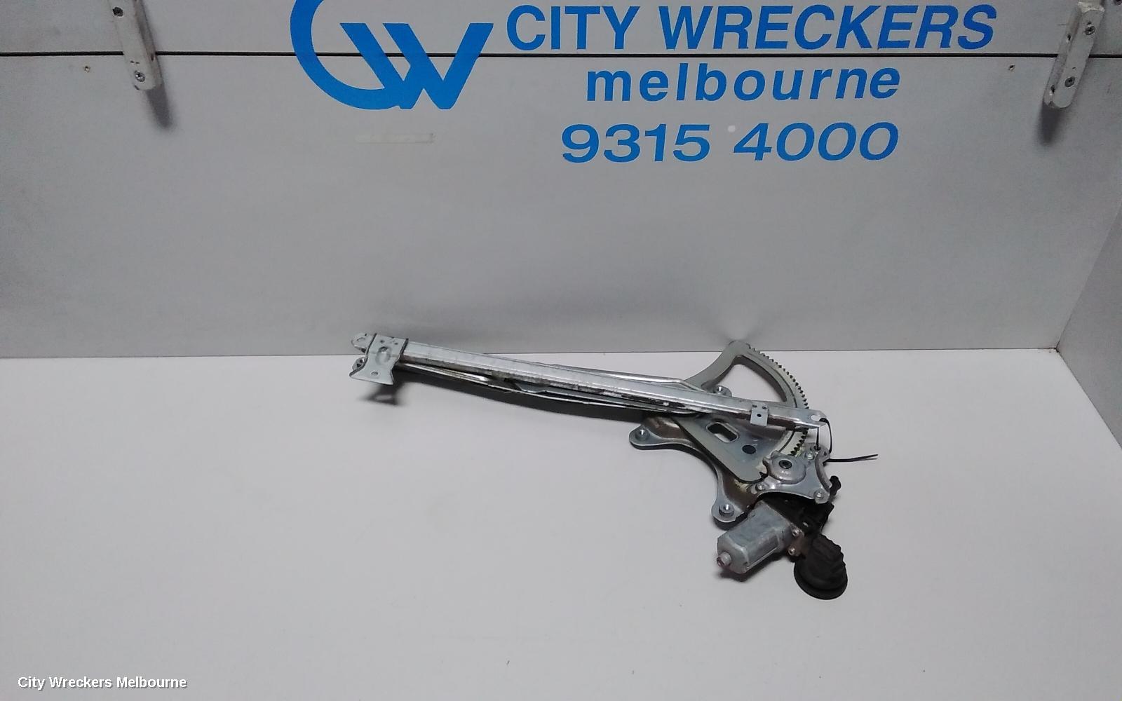 TOYOTA HIACE LEFT FRONT WINDOW REG/MOTOR, DOOR REG AND MOTOR ASSY, TRH/KDH, 03/2005 - 04/2019
