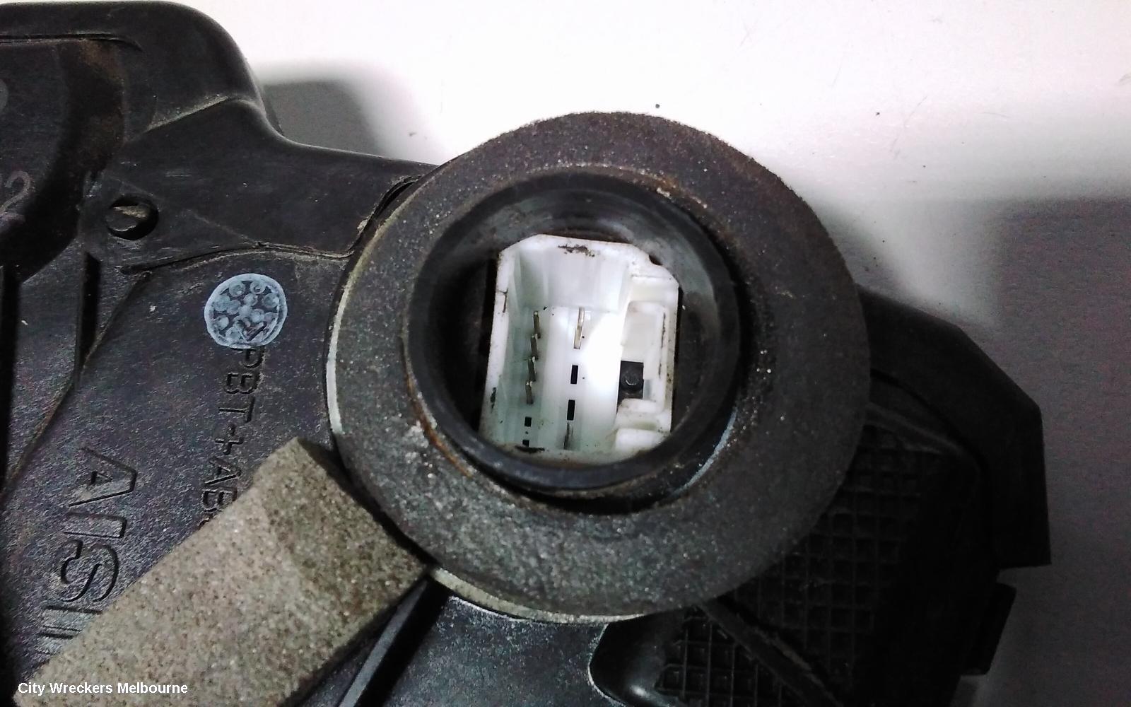 TOYOTA HIACE DOOR/BOOT/GATE LOCK, LEFT FRONT DOOR LOCK, TRH/KDH, 03/2005 - 04/2019