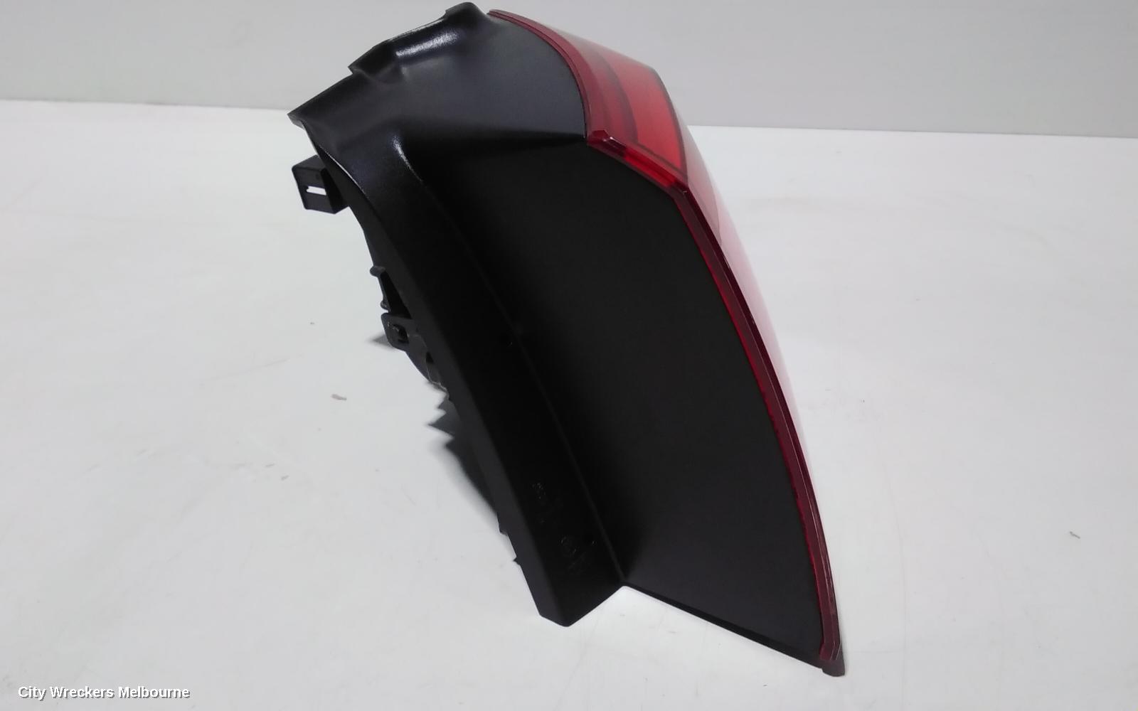 VOLKSWAGEN GOLF RIGHT TAILLIGHT, GEN 7, HATCH, GTI/R-LINE, NON LED TYPE, 10/2013 - 03/2017