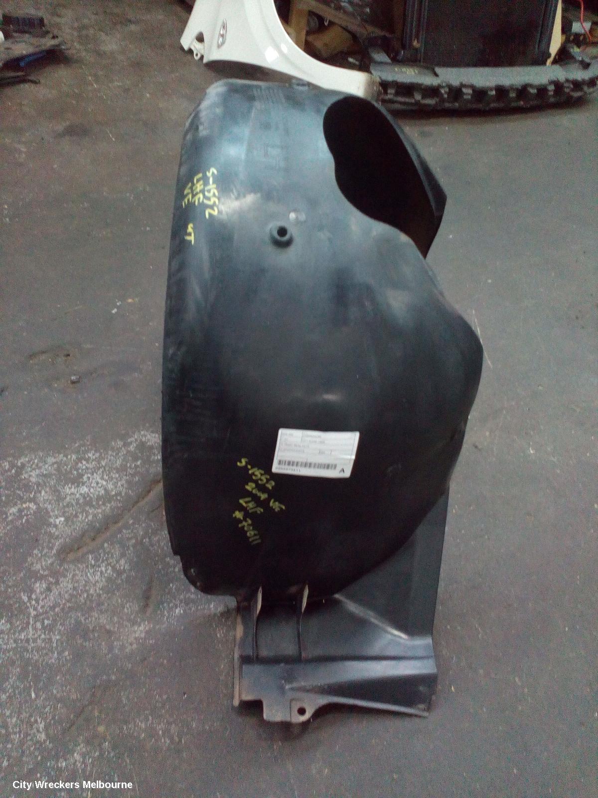 HOLDEN COMMODORE LEFT GUARD LINER, VE, FRONT, 08/2006 - 04/2013