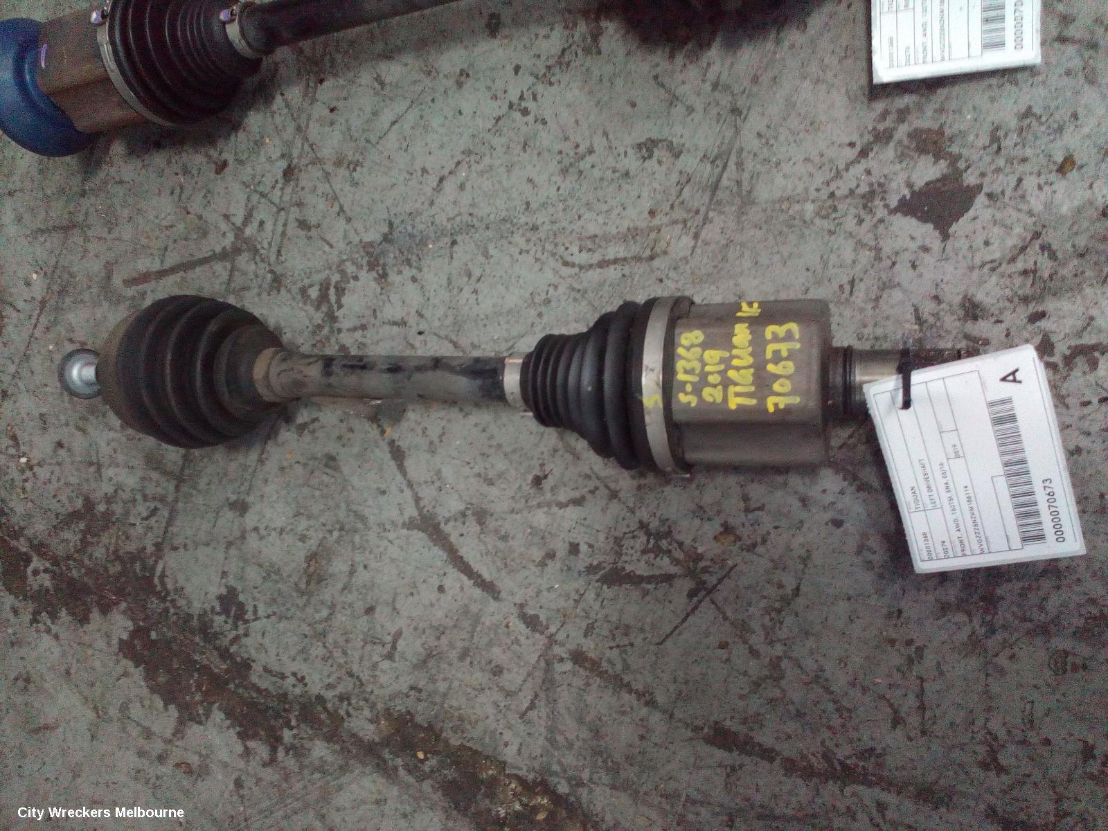 VOLKSWAGEN TIGUAN LEFT DRIVESHAFT, FRONT, AWD, 162TSI, 5NA, 06/2016 ONWARDS