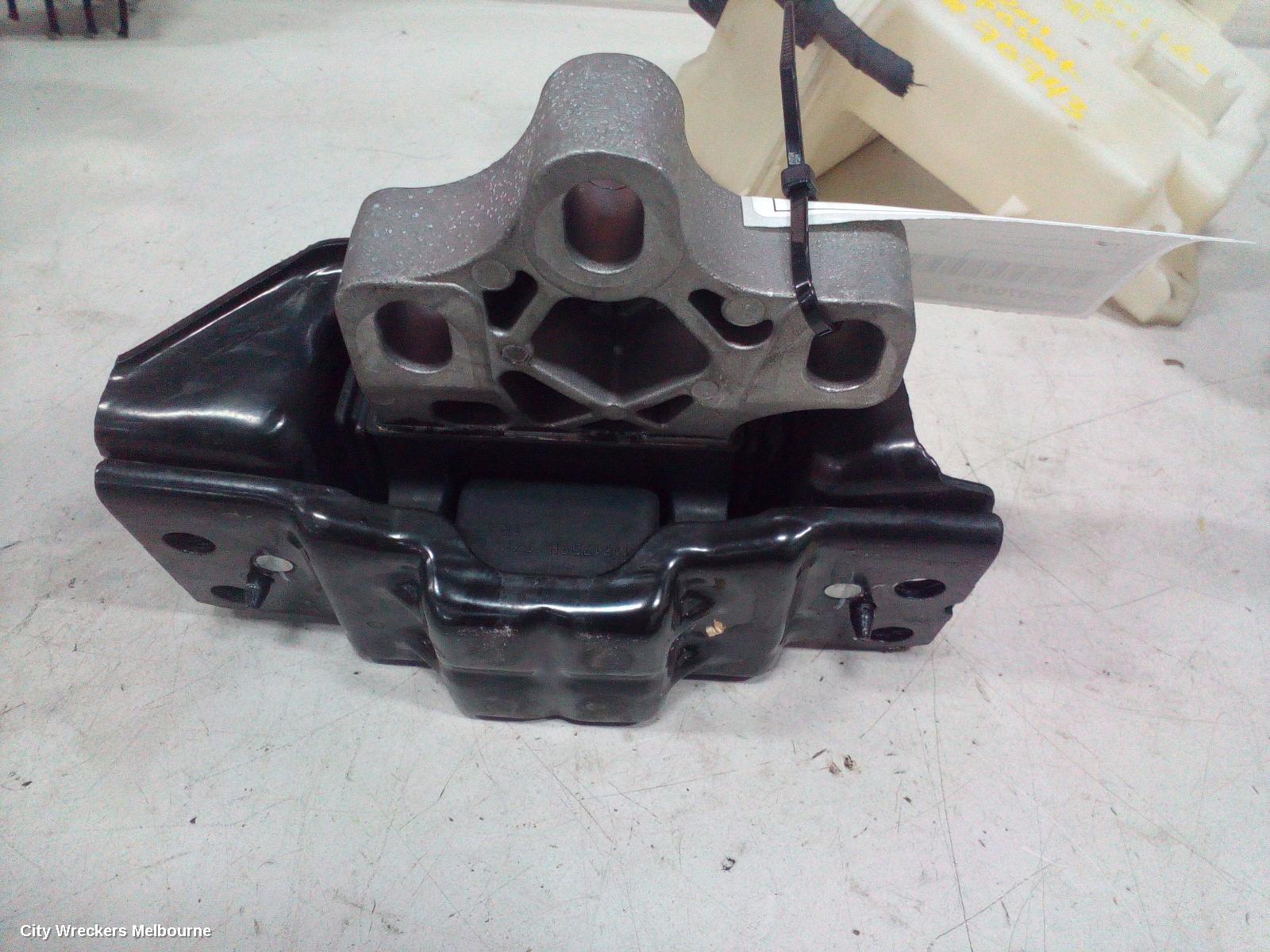 VOLKSWAGEN TIGUAN MOUNT, TRANSMISSION MOUNT, 5NA, 06/2016 ONWARDS