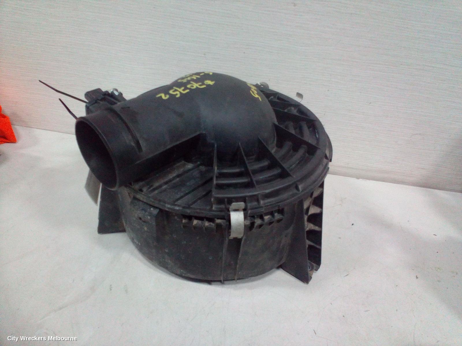 FORD RANGER AIR CLEANER/BOX, AIR CLEANER, PX SERIES 1, 3.2, DIESEL, 06/2011 - 06/2015