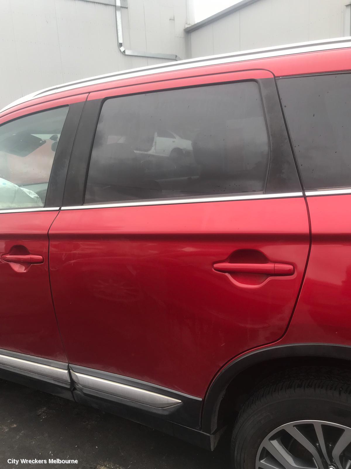 MITSUBISHI OUTLANDER DOOR HANDLE, OUTER, RH FRONT, COLOUR CODED, ZJ-ZK, 10/2012 ONWARDS