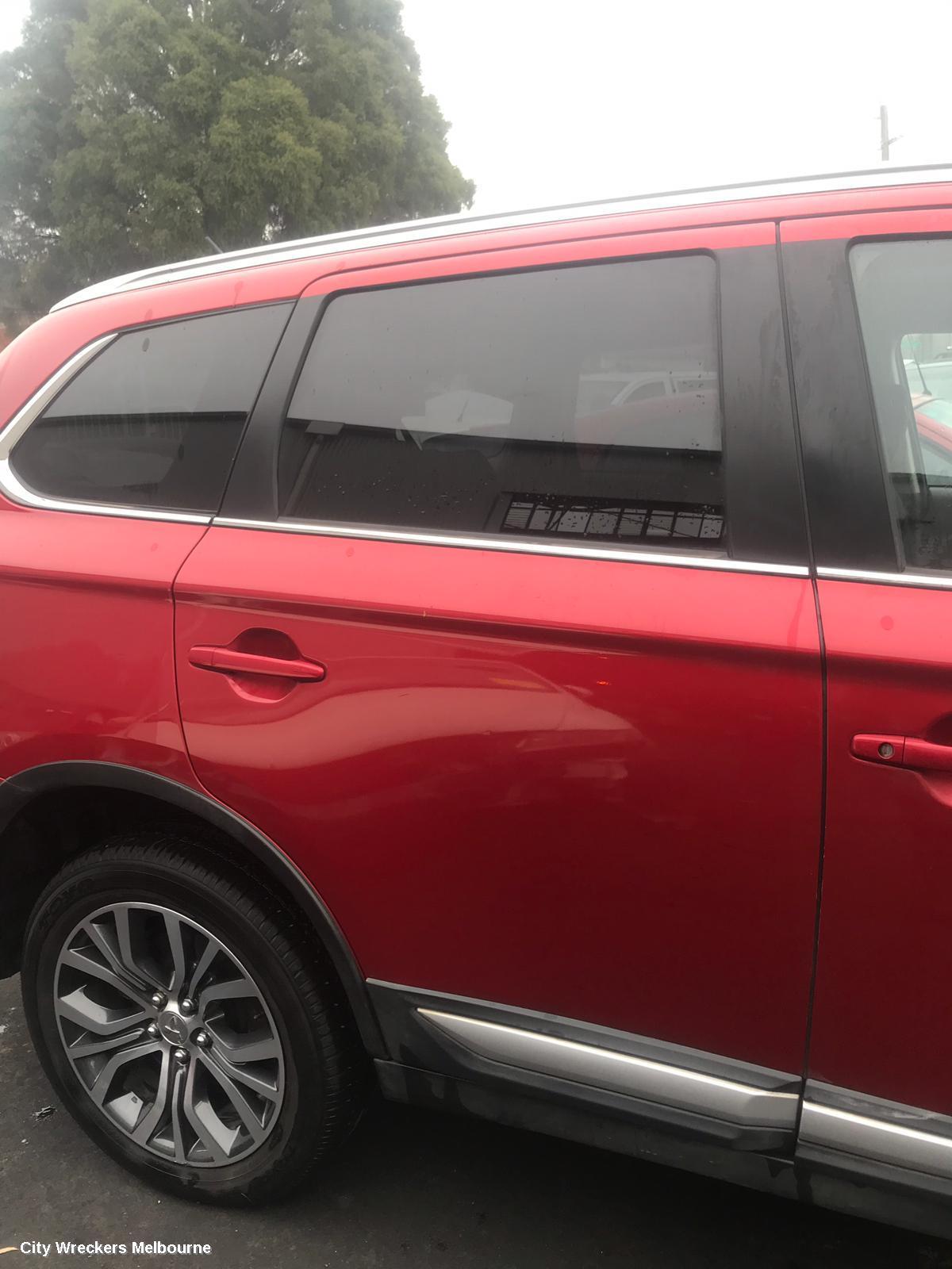 MITSUBISHI OUTLANDER DOOR HANDLE, OUTER, RH FRONT, COLOUR CODED, ZJ-ZK, 10/2012 ONWARDS