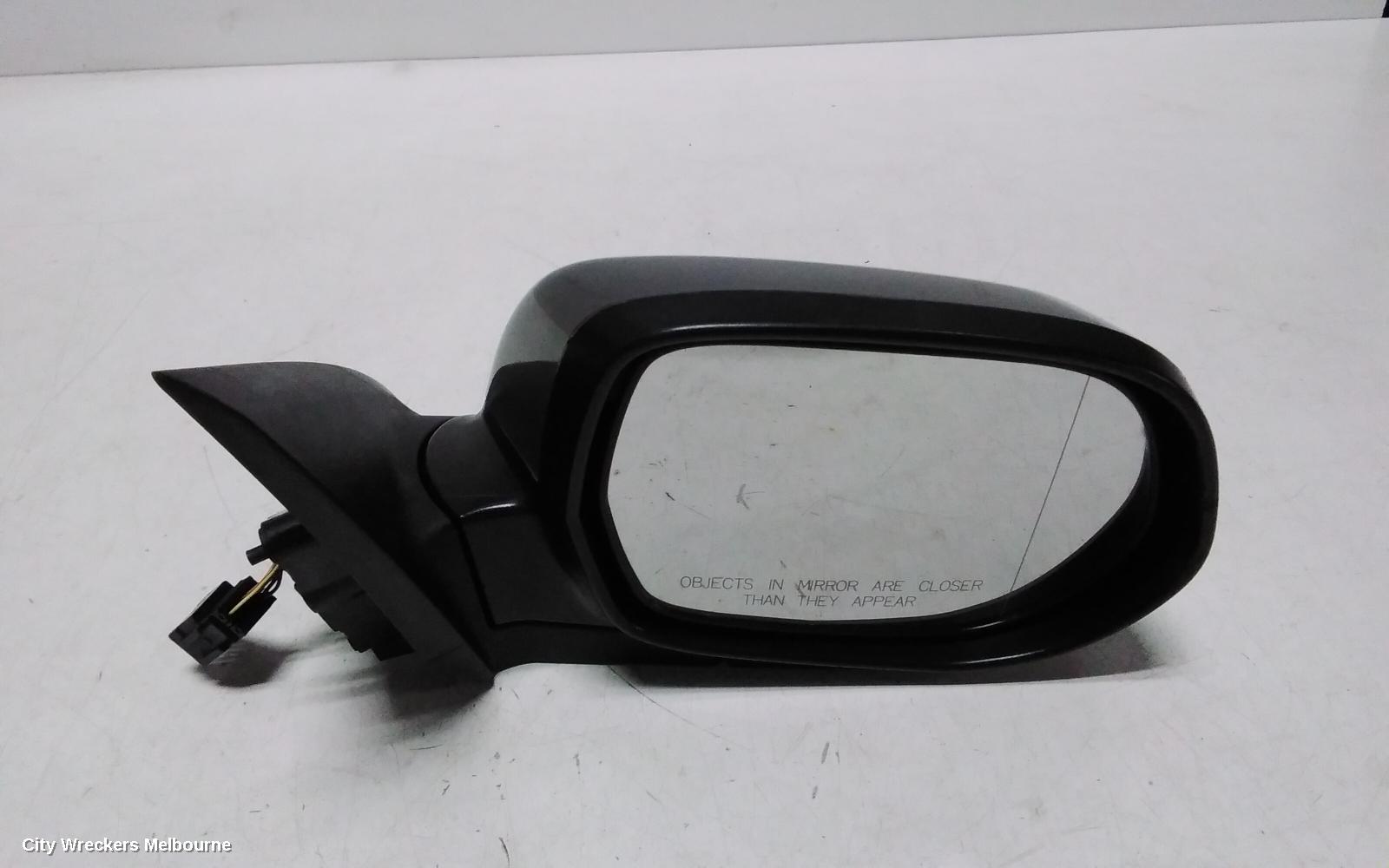HOLDEN EPICA RIGHT DOOR MIRROR, EP 02/2007 - 12/2011