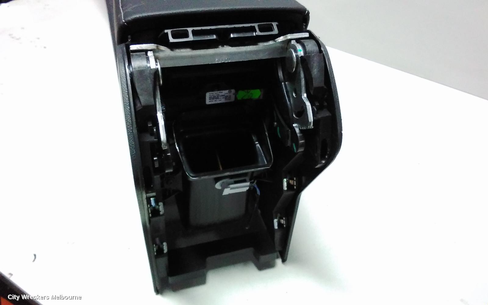 VOLKSWAGEN TIGUAN CONSOLE, 5NA, CONSOLE ASSY, LEATHER, 06/2016 ONWARDS