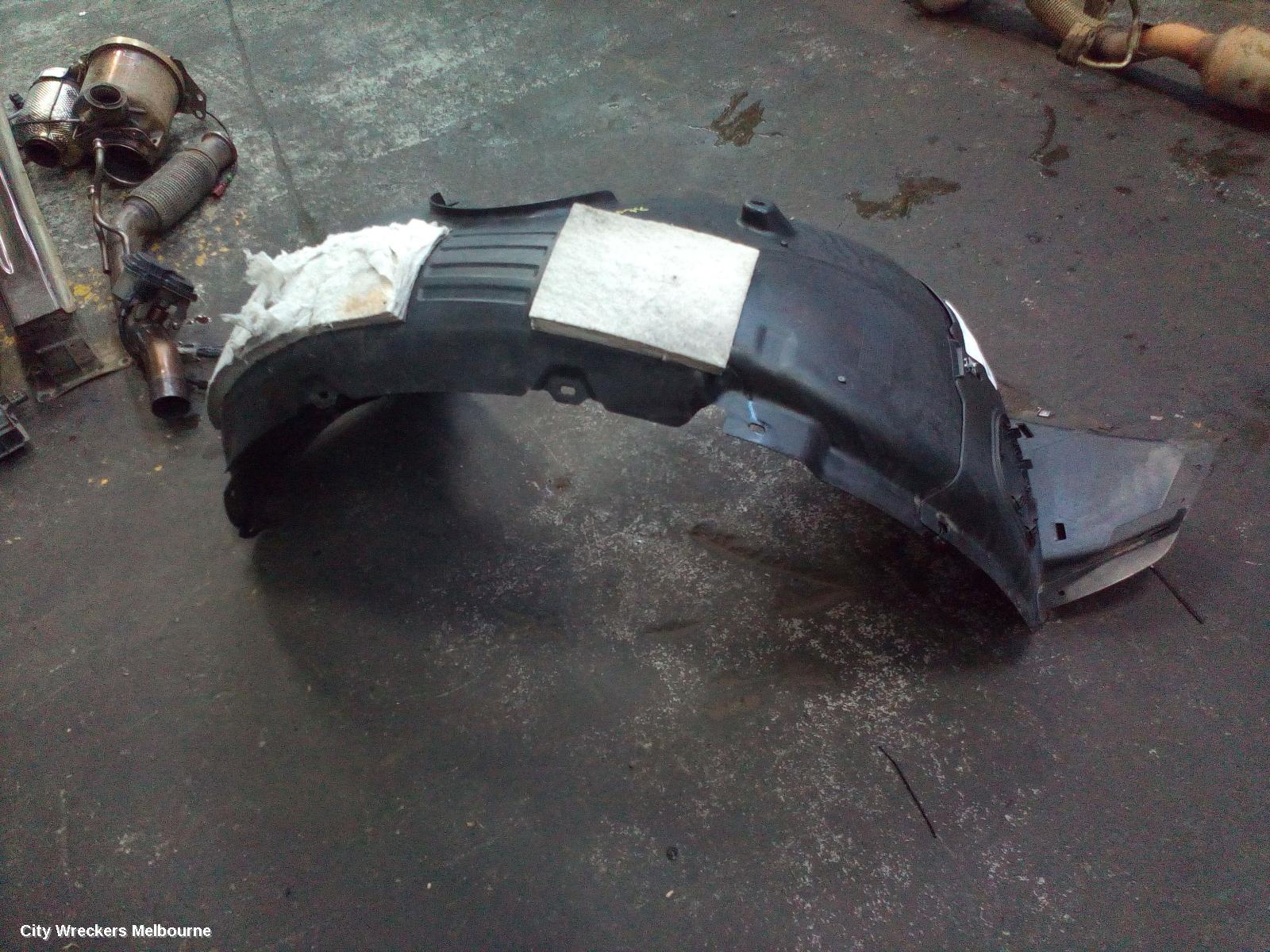 VOLKSWAGEN GOLF RIGHT GUARD LINER, GEN 6, HATCH/CABRIO, 12/2008 - 01/2016