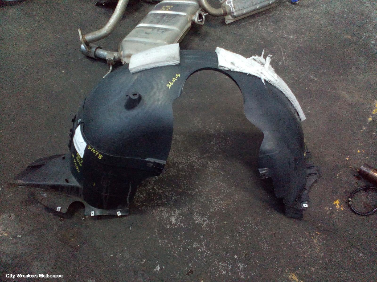 VOLKSWAGEN GOLF RIGHT GUARD LINER, GEN 6, HATCH/CABRIO, 12/2008 - 01/2016