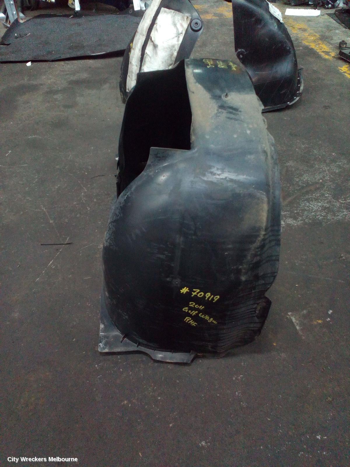 VOLKSWAGEN GOLF RIGHT GUARD LINER, GEN 6, WAGON, 09/2009 - 03/2013