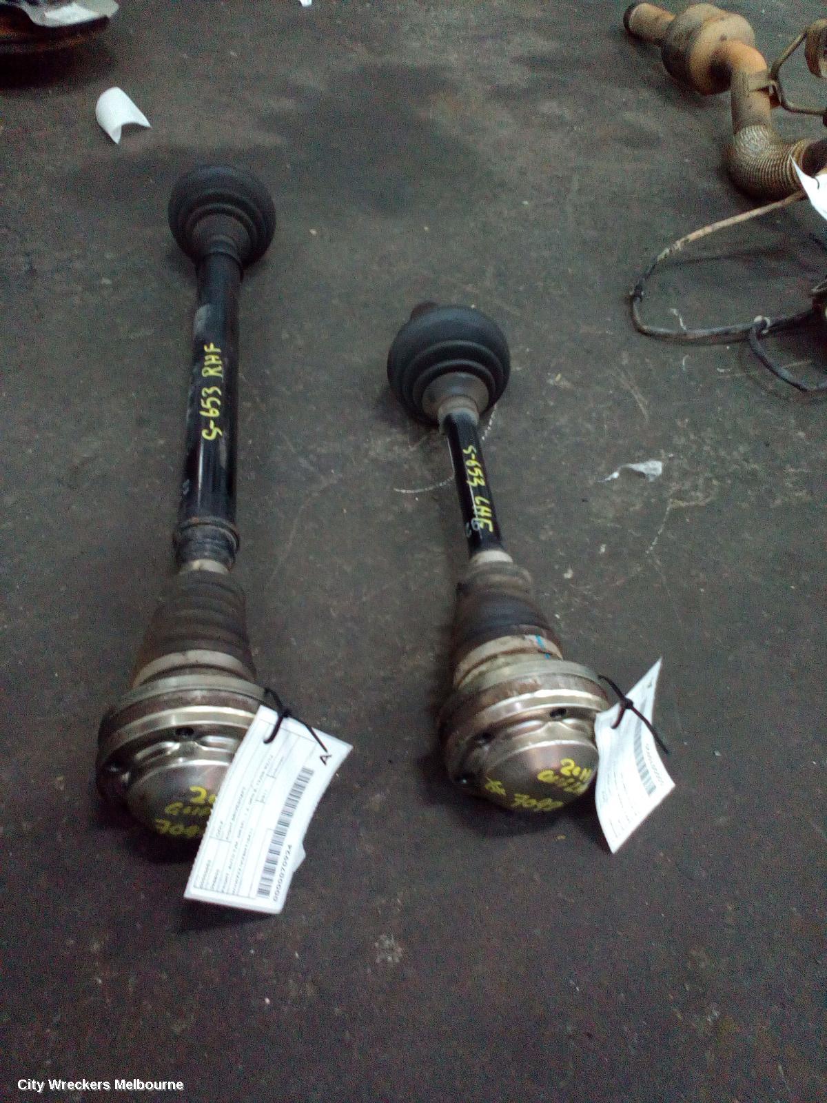VOLKSWAGEN GOLF RIGHT DRIVESHAFT, FRONT, AUTO T/M, DIESEL, 1.6, GEN 6, 12/2008 - 03/2013