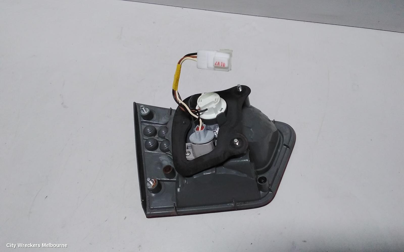 KIA CERATO REAR GARNISH, BOOTLID LAMP (RH SIDE), TD, SEDAN, 10/2008 - 03/2013
