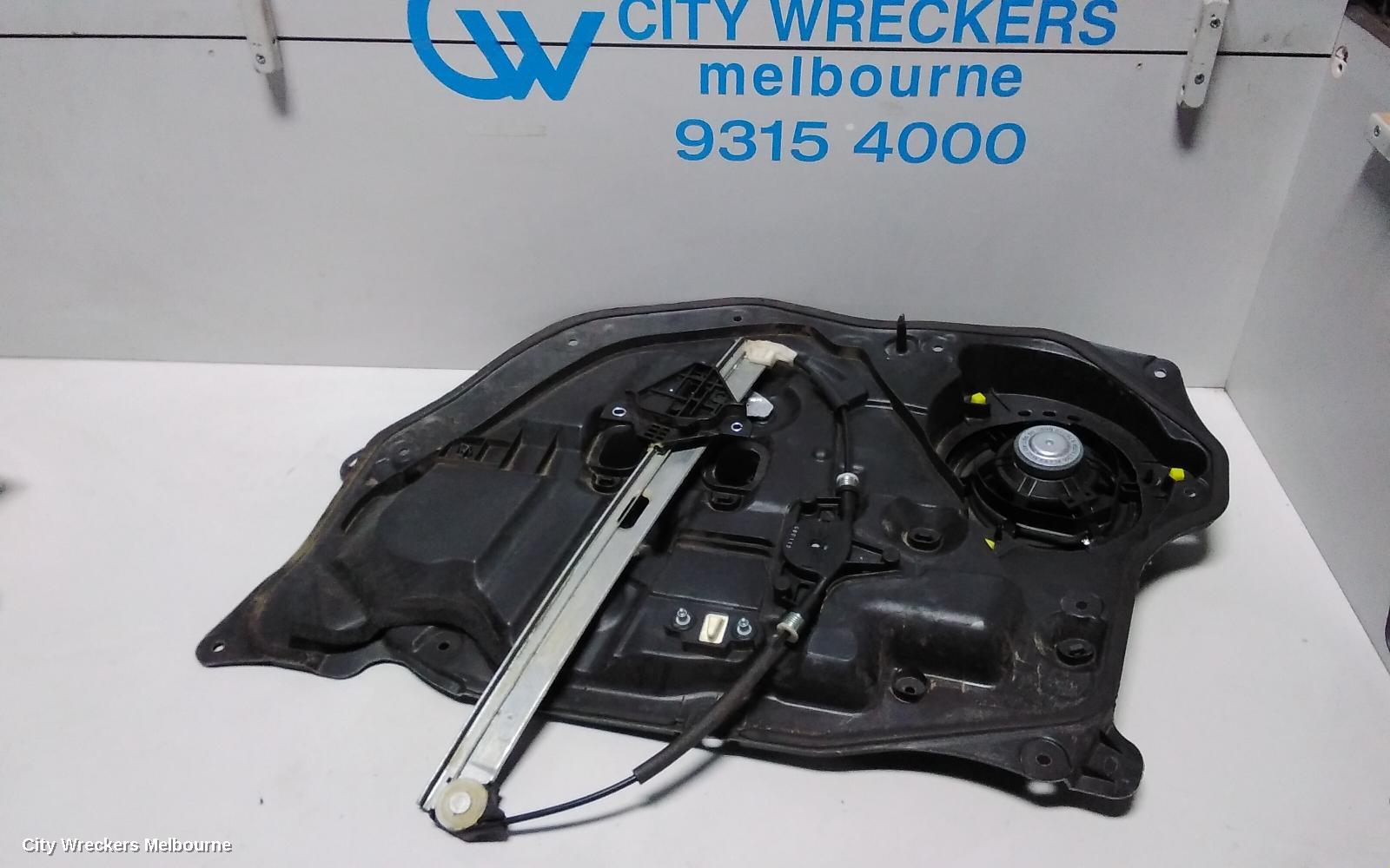 MAZDA CX3 RIGHT FRONT WINDOW REG/MOTOR, DK, DOOR REG ASSY (REG AND MOTOR), 03/2015 ONWARDS