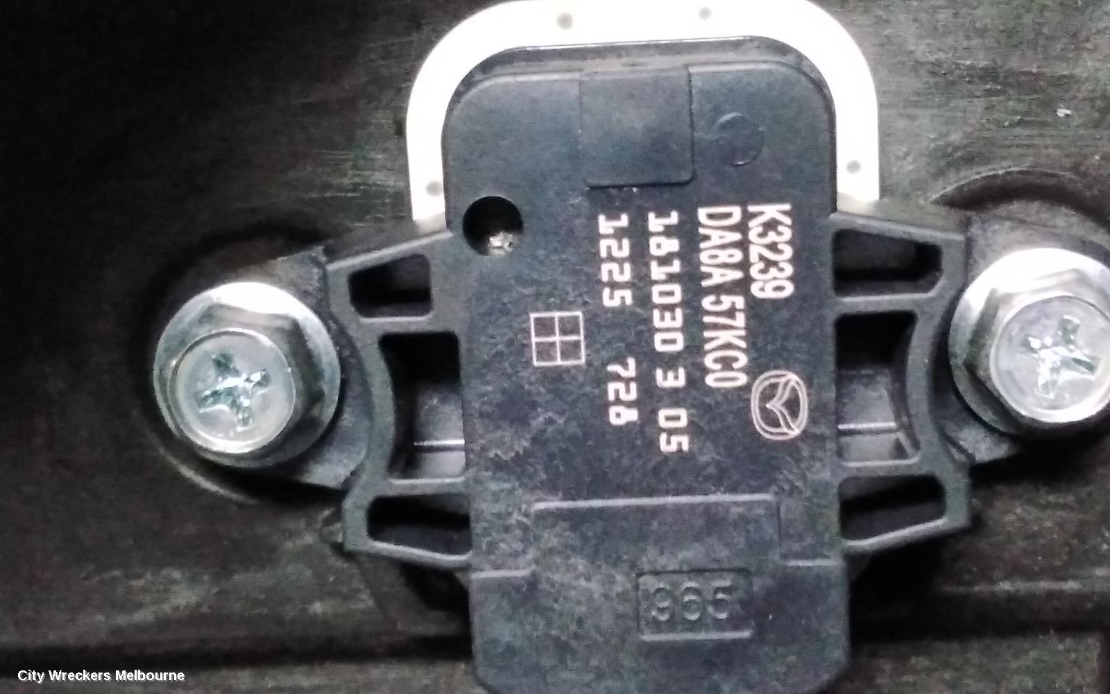 MAZDA CX3 RIGHT FRONT WINDOW REG/MOTOR, DK, DOOR REG ASSY (REG AND MOTOR), 03/2015 ONWARDS