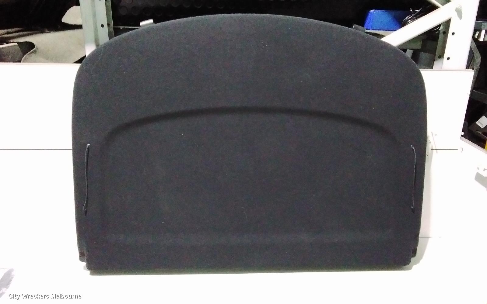 HOLDEN COMMODORE PARCEL SHELF CARGO BLIND, ZB, HATCH, PARCEL SHELF, 10/2017 - 12/2020